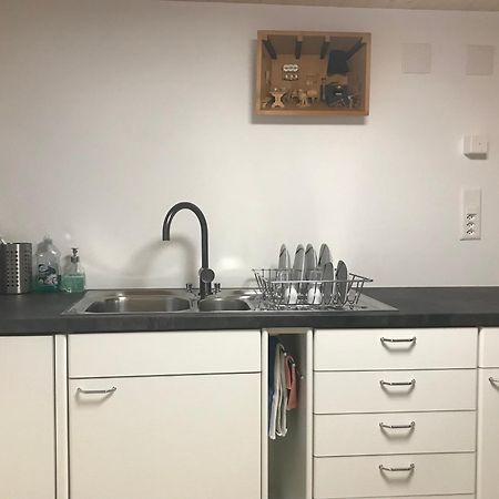 Bijou 2 Huebsche 1 Zimmer Wohnung Herisau Bagian luar foto