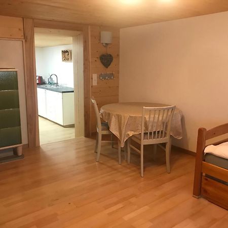 Bijou 2 Huebsche 1 Zimmer Wohnung Herisau Bagian luar foto