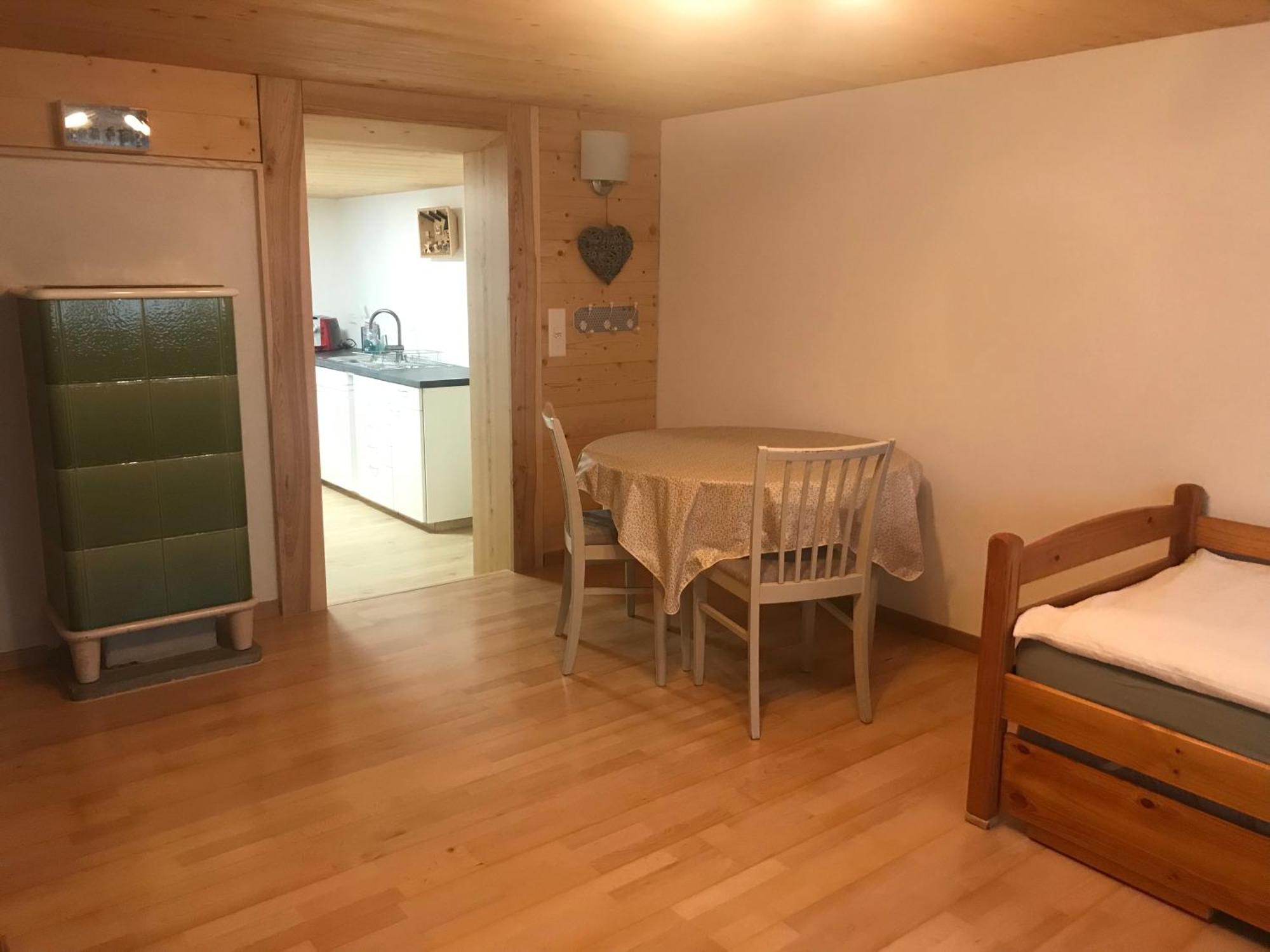 Bijou 2 Huebsche 1 Zimmer Wohnung Herisau Bagian luar foto