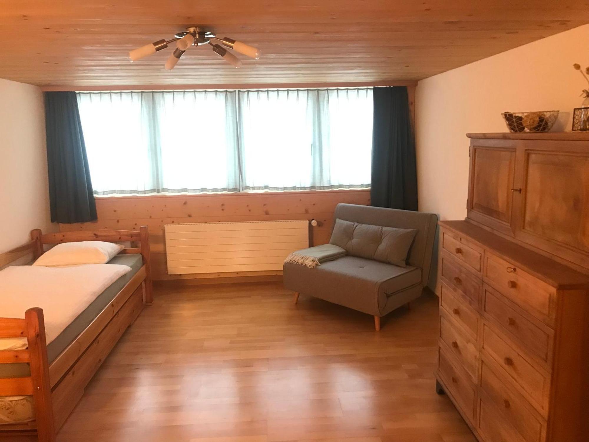 Bijou 2 Huebsche 1 Zimmer Wohnung Herisau Bagian luar foto